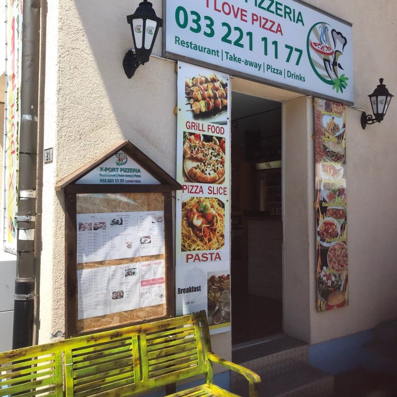 X-port Pizzeria