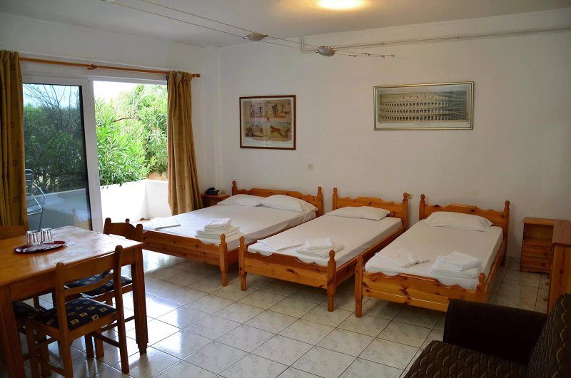 Hotel Saron
