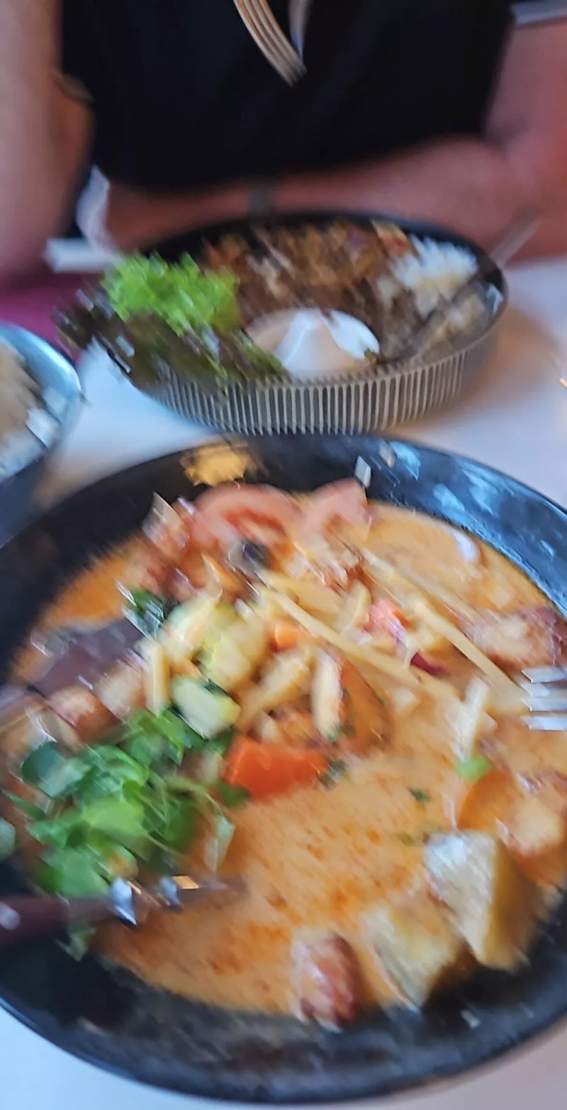 Relax Bar & Bistro