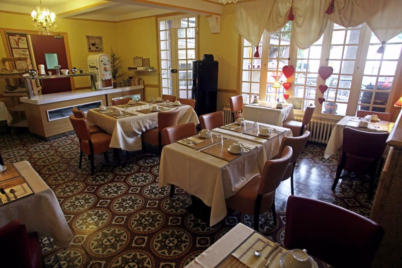 Logis Hôtel Résidence