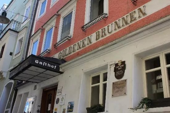 Hotel Goldener Brunnen