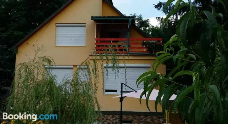 Anna Apartman