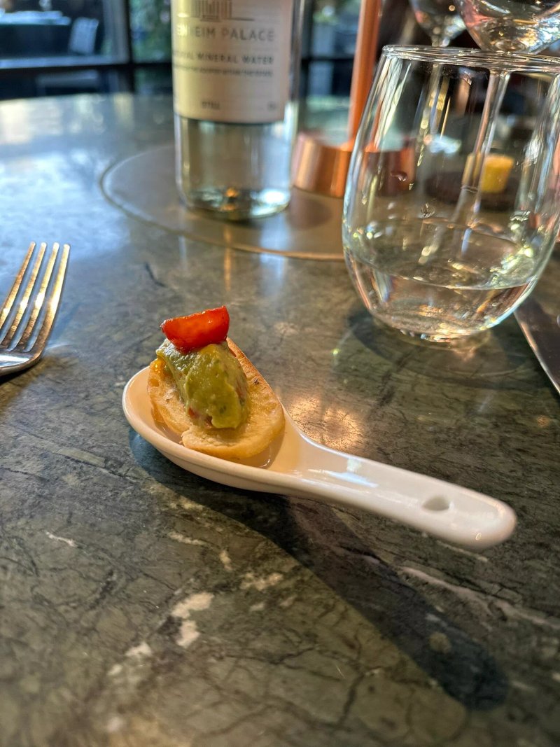 Quartier Restaurant - Eight Members Club