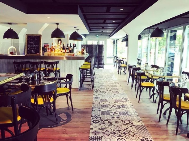 Cafe de la Plage