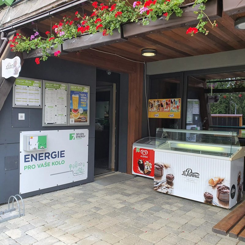 Apres Restaurant