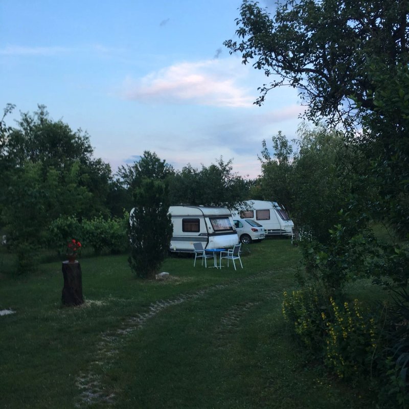 Margareta Bia - Guest House and Camping