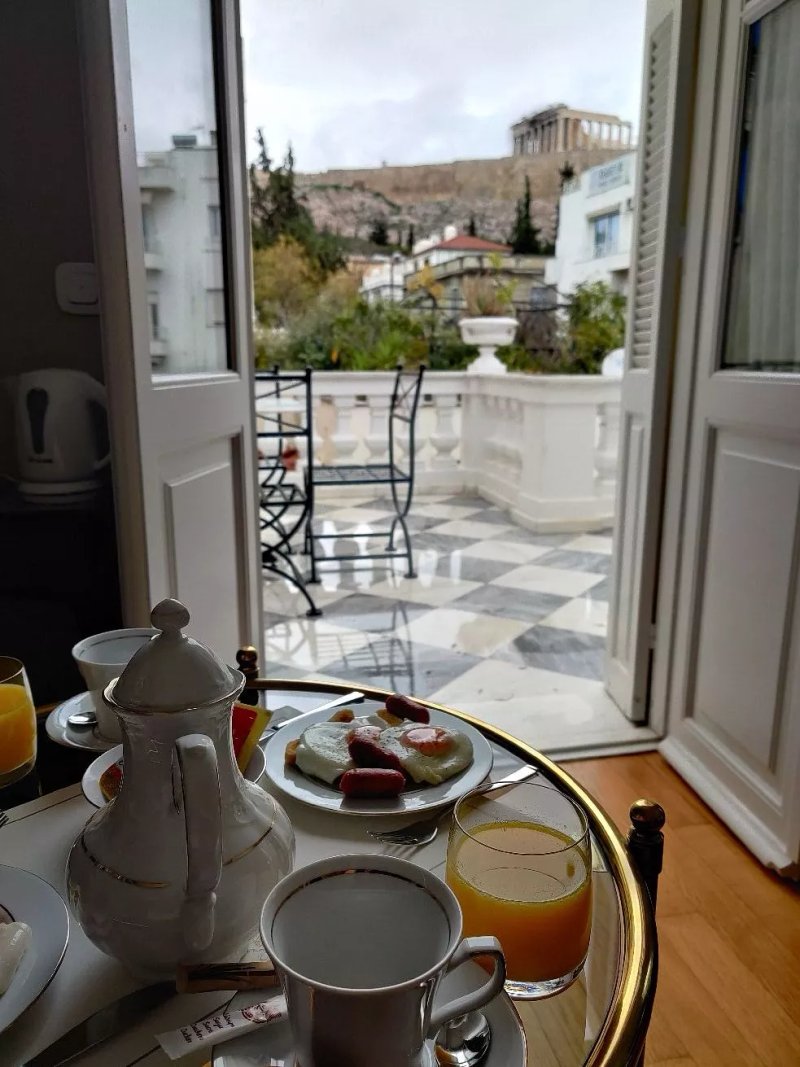 Noble Suites