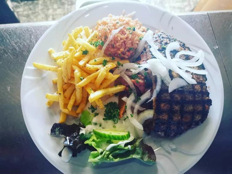Griechische Spezialitaten Restaurant Christophorus