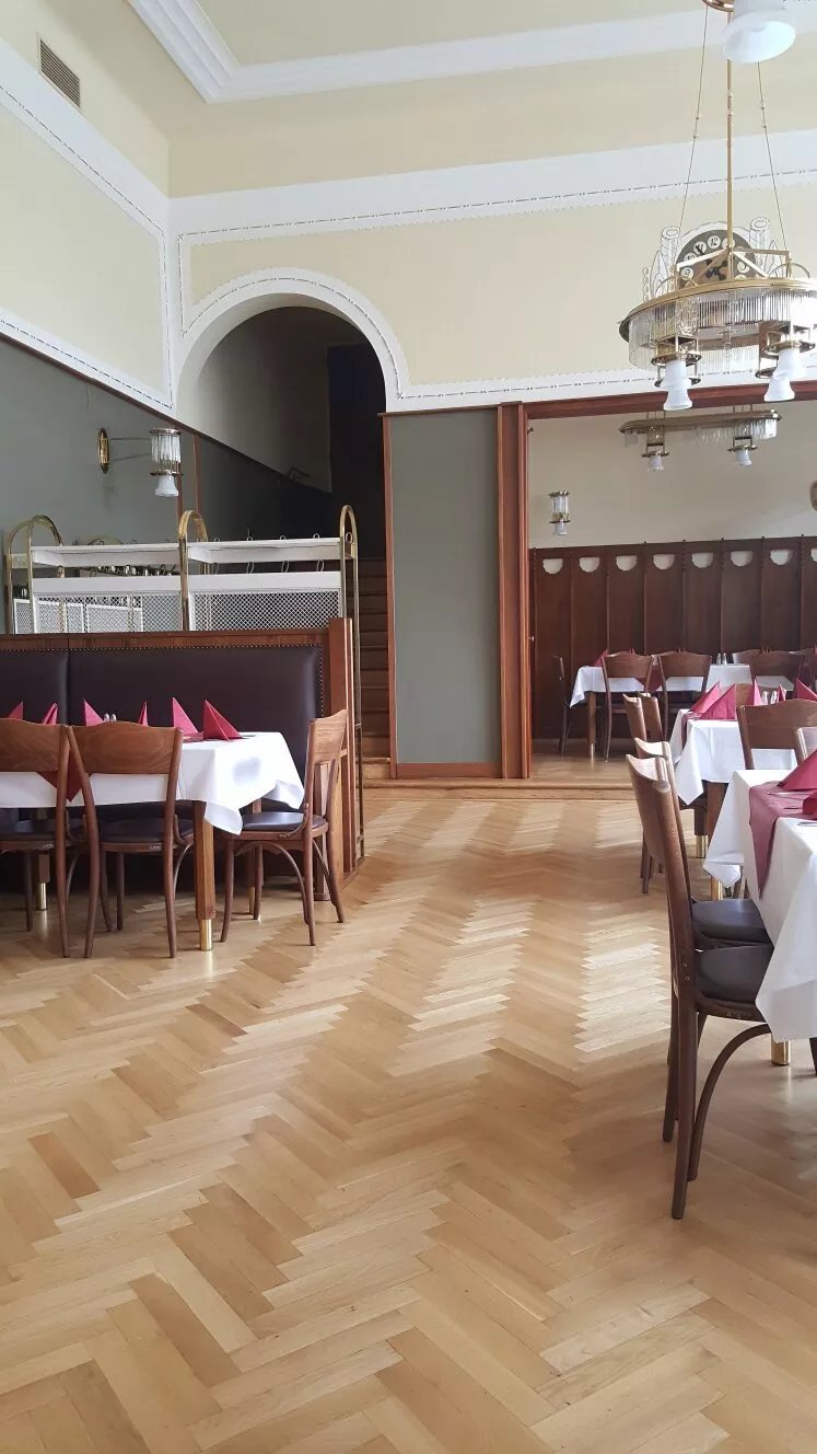 Restaurace Narodni Dum