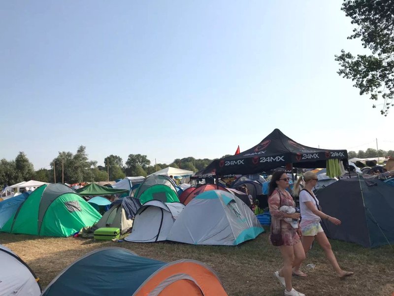 Tomorrowland Garden Camping