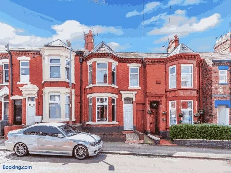 Townhouse   62 Samuel Street Crewe