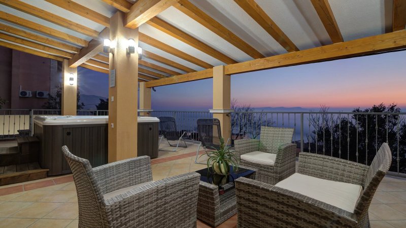 Apartments Lucia Senj