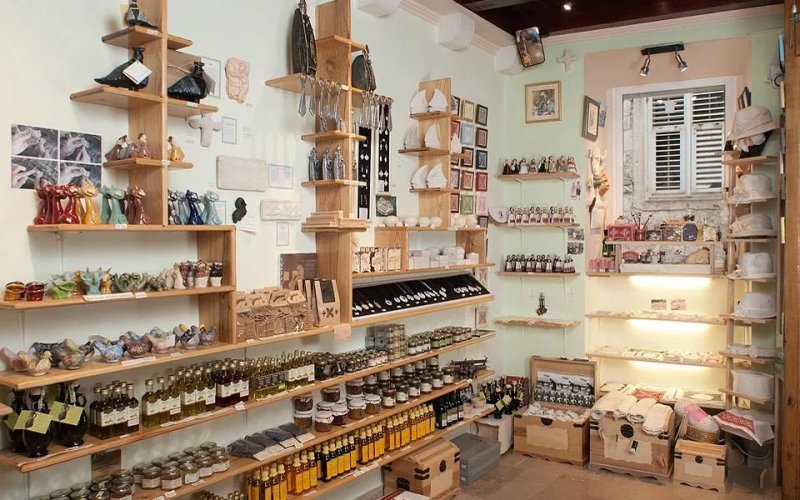 GIFT & ART SHOP MEDUSA