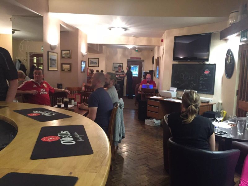 Hq Bar And Restaurant