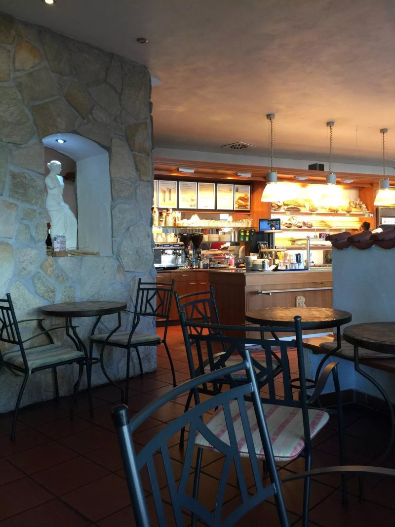 Barbarossa Bakerei and Cafe
