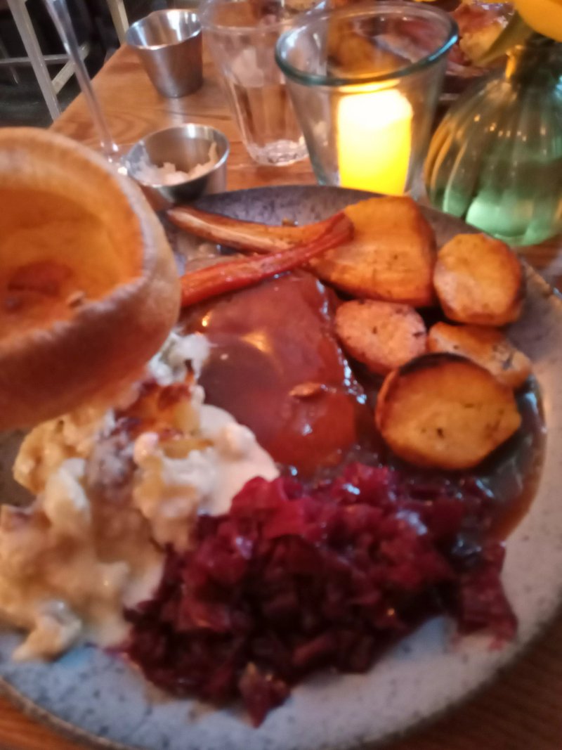 The Three Horseshoes