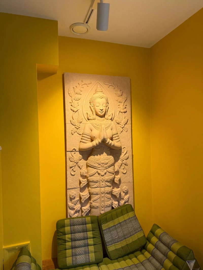 Jintana Thai Restaurant
