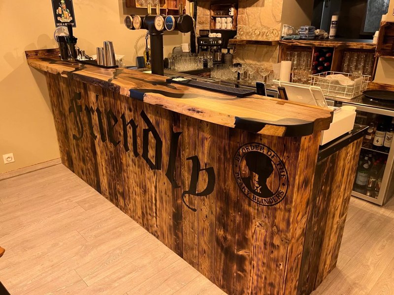 Le Friendly Pub