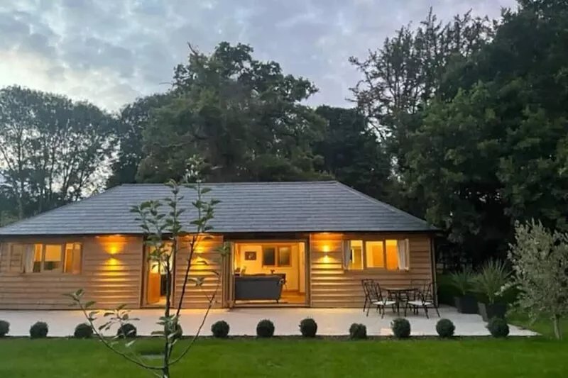 Stunning contemporary oak-framed village barn