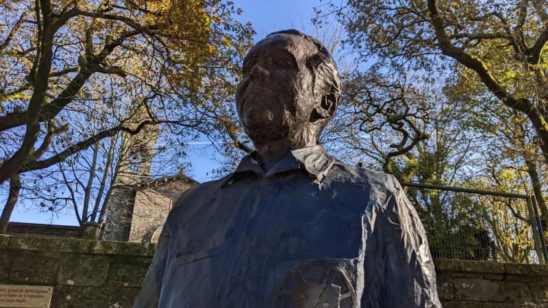 Escultura De Federico Garcia Lorca