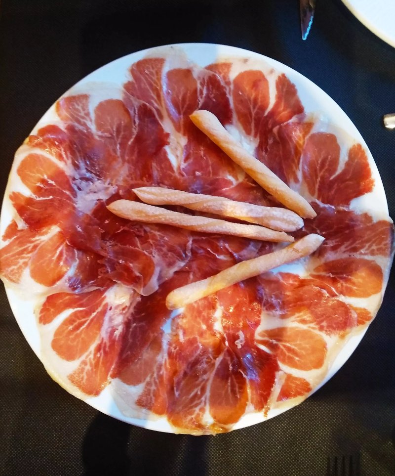 Hirusta Jatetxea