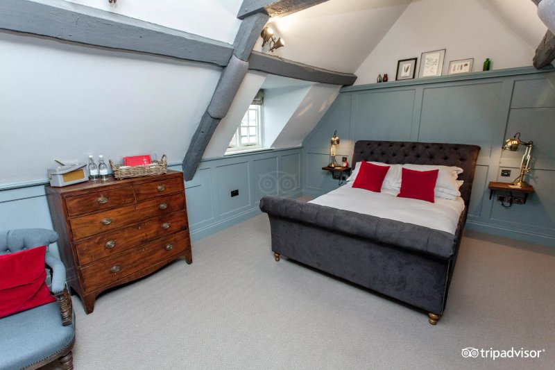 The George Townhouse