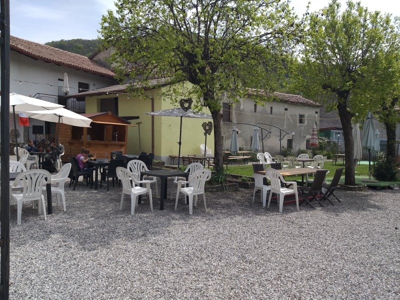 Osteria La Di Maur