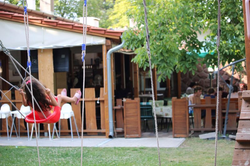 Zoldkert Restaurant