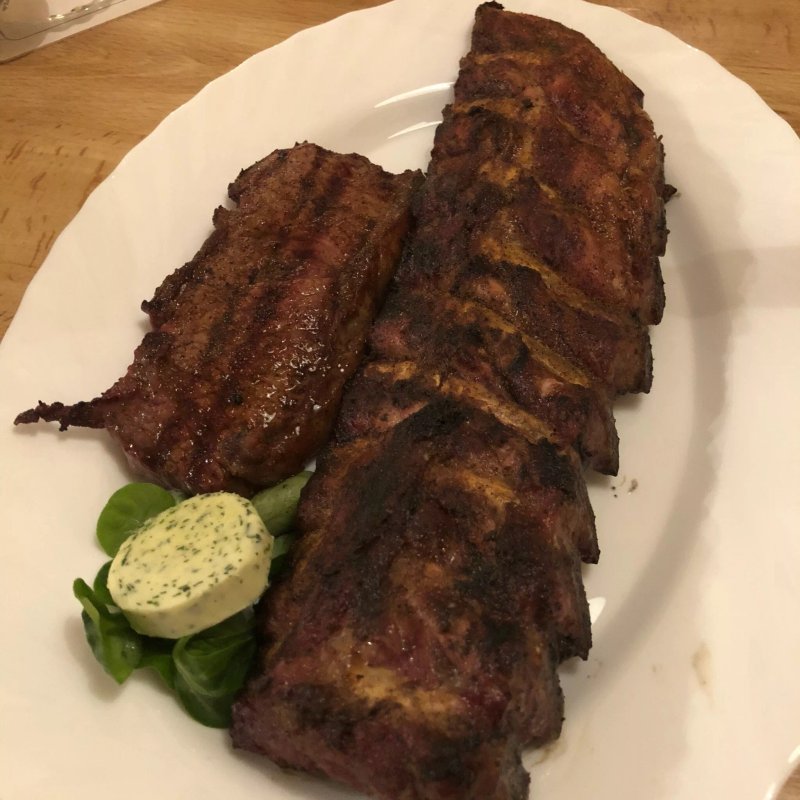 Stadtkrug Barbecue Restaurant & Hotel