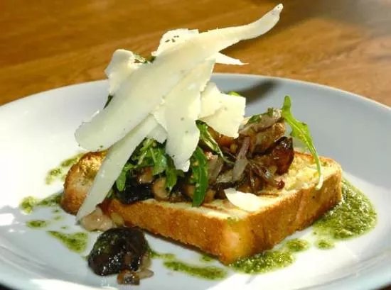 Charlie's Bistro