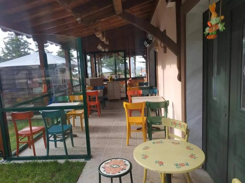 Cafe - Παιδότοπος Η Χωρα Των Θαυματων
