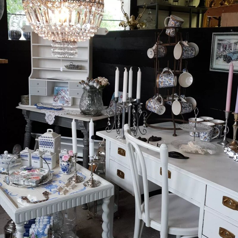 Nedergarden Gammalt & Nytt Cafe