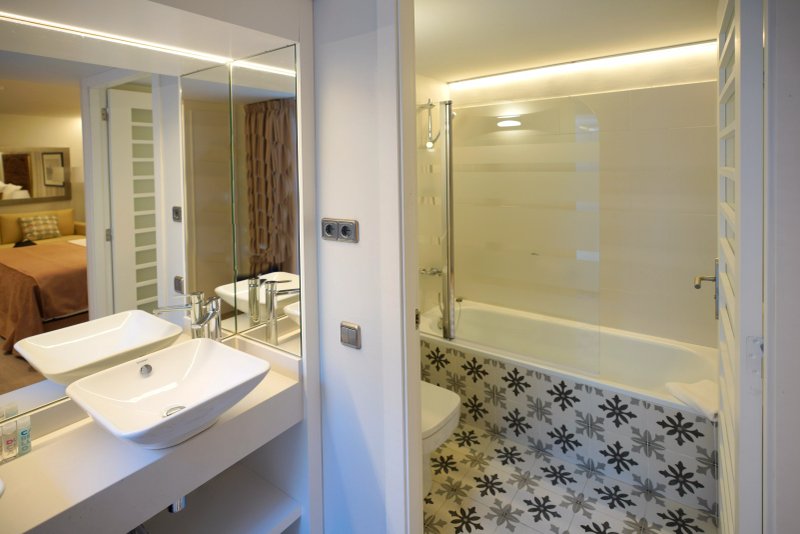 Serennia Fira Gran Via Exclusive Rooms