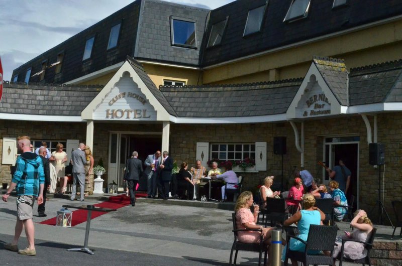 Cliff House Hotel