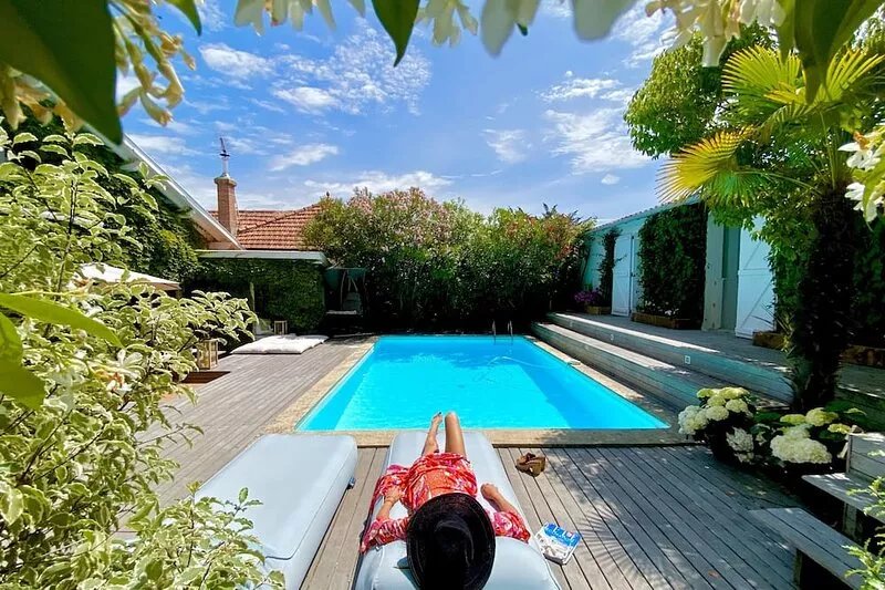 Magnificent Villa with SWIMMING POOL Full-Center of Cap-Ferret
