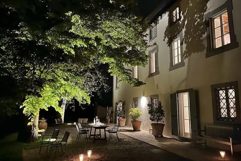 VILLA CARNICELLI eco-friendly,sustainable, 450m² (4,850ft²),private pool, design