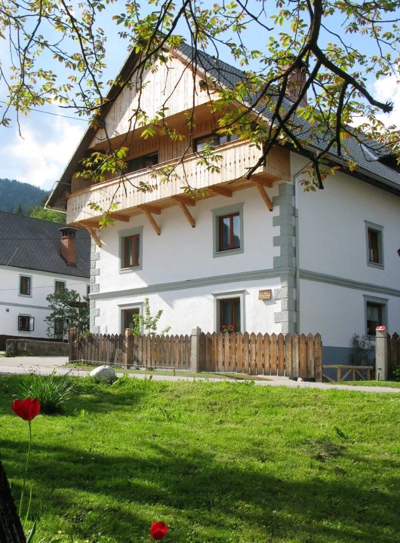 Ana Apartments and Rooms