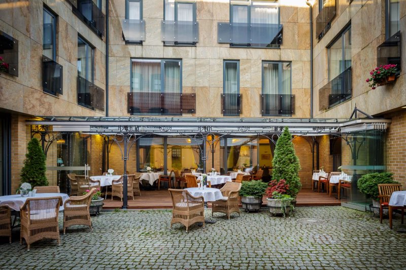 Euterpe Hotel