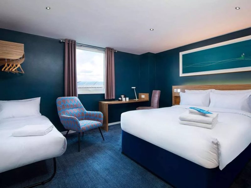 Travelodge Edinburgh Central Waterloo Place