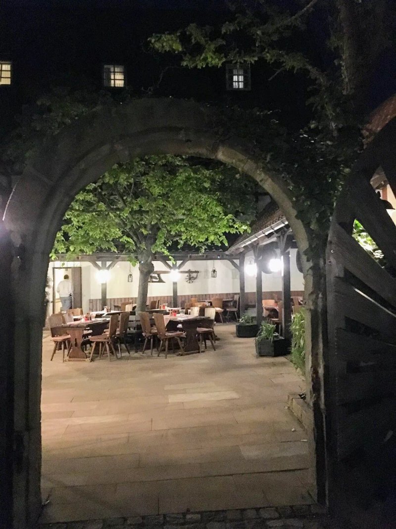 Restaurant-Weinstube Hirsch