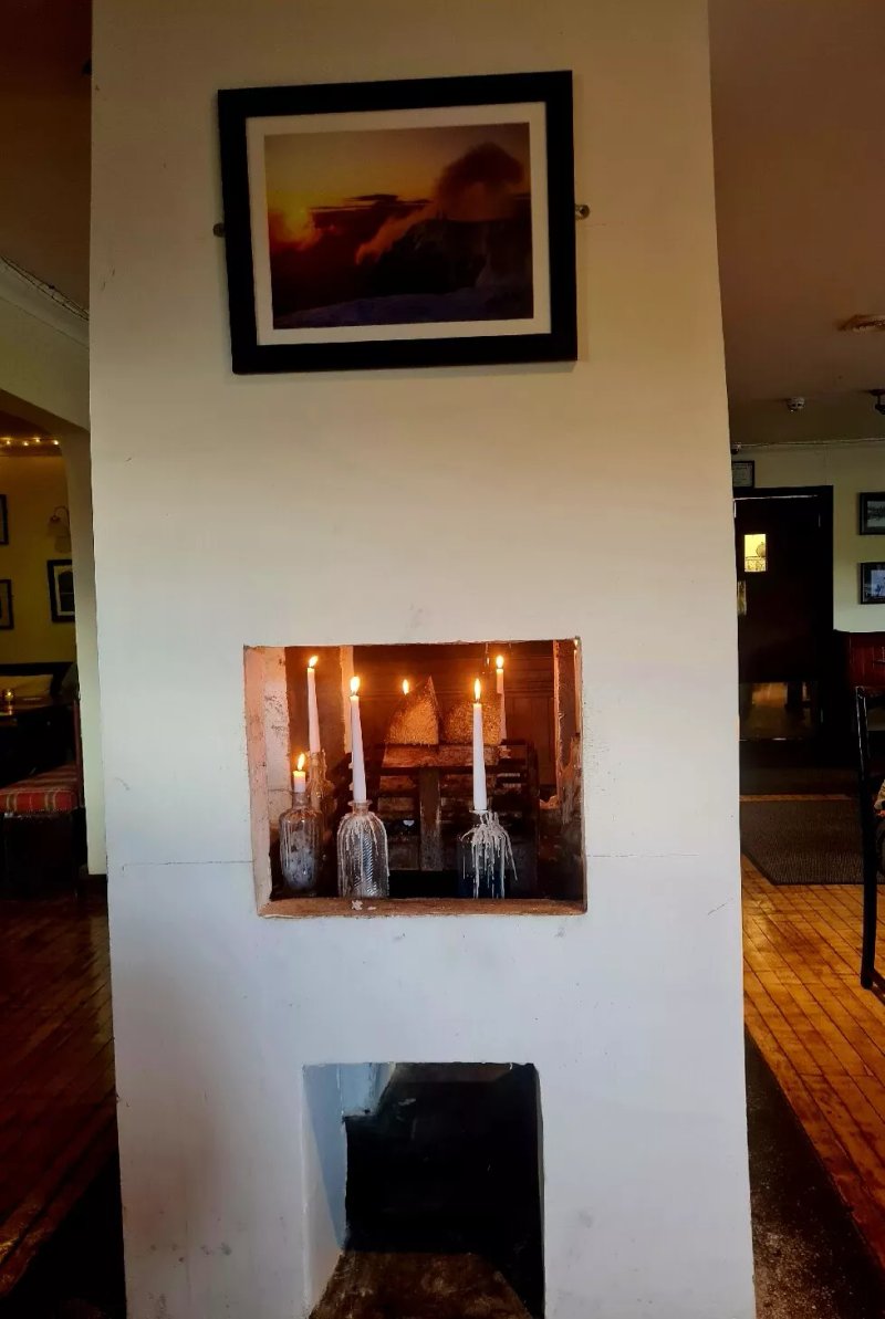 The Four Seasons Bistro & Bar