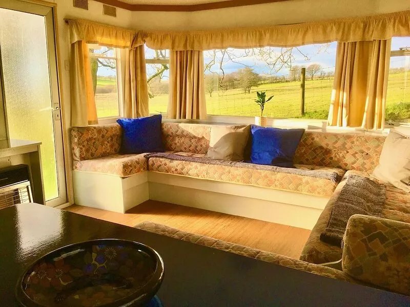 Rural Cambrian retreat amidst Welsh pastures