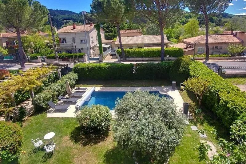 Large 2 Bedroom Ground Floor Flat with Pool and air conditioning - Vaison Centre