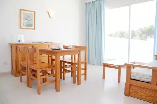 Apartamentos Sofia Playa Ibiza