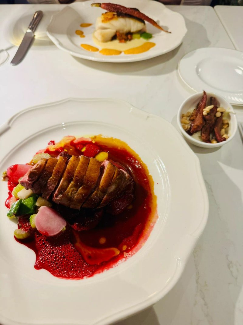 Bleue Bar Bistro
