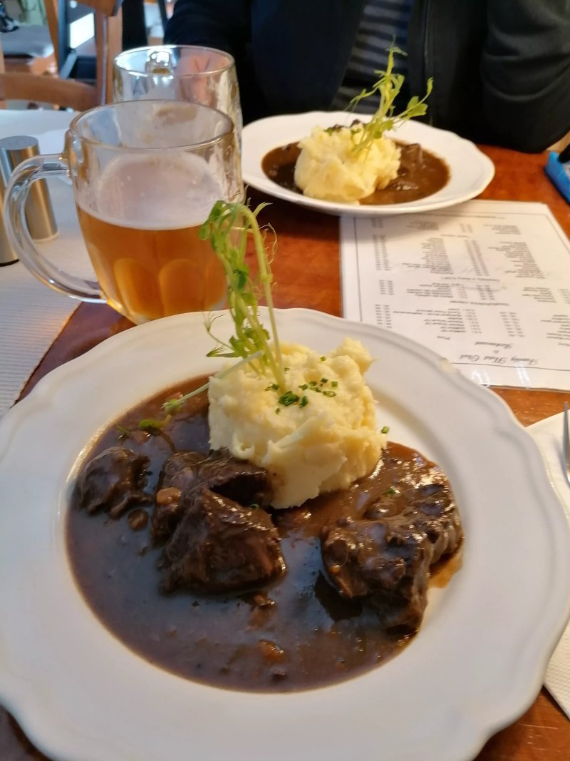 Family Hotel Restaurant