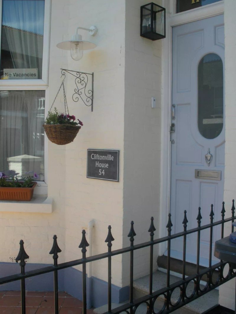 Cliftonville House