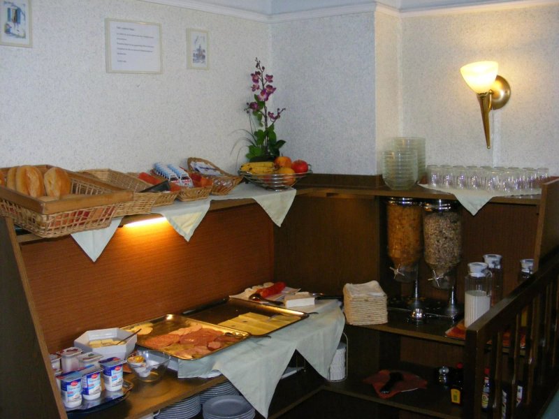Hotel Flora