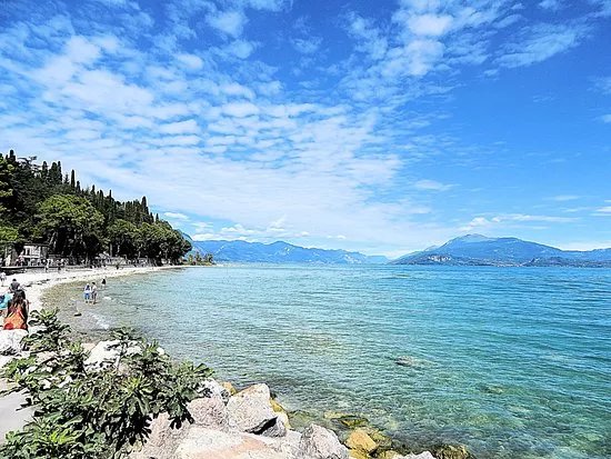 Spiaggia-Passeggiata delle Muse
