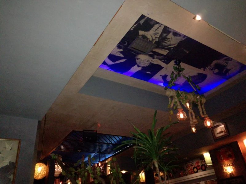 Mythos Cafe